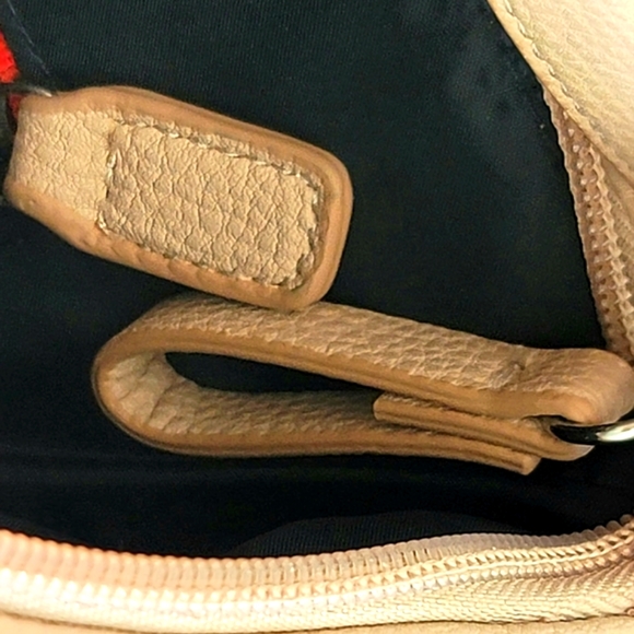 Tommy Hilfiger Women's Crossbody Bucket Bag - Picture 9 of 14